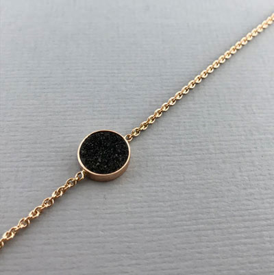 Gouden armband met onyx